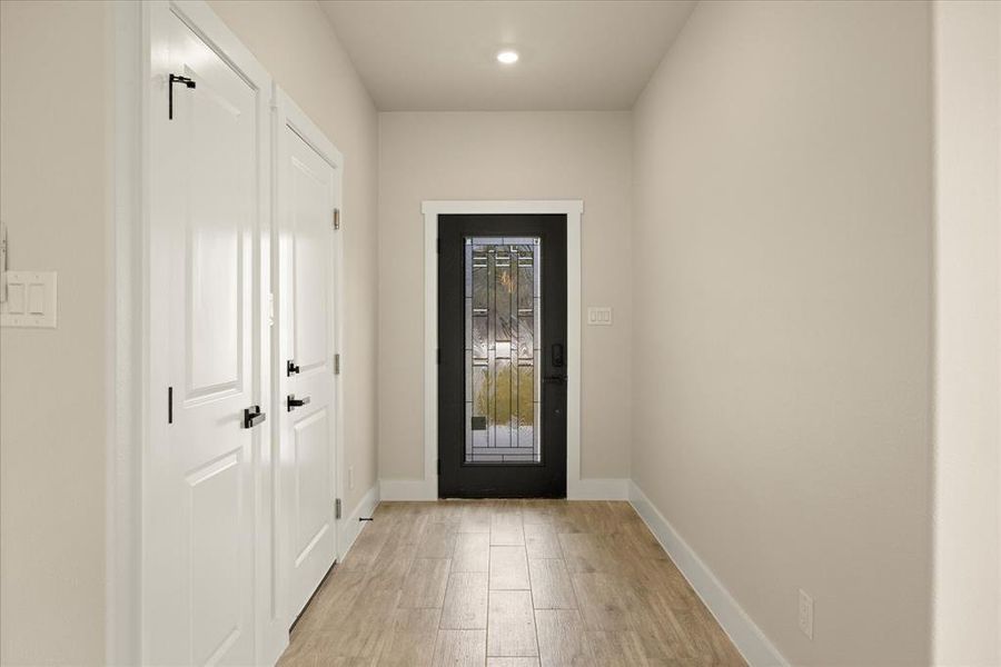 Spacious, unfurnished interior of a new home in , Granbury (Image 19). Spacious, unfurnished interior of a new home in , Granbury (Image 19).