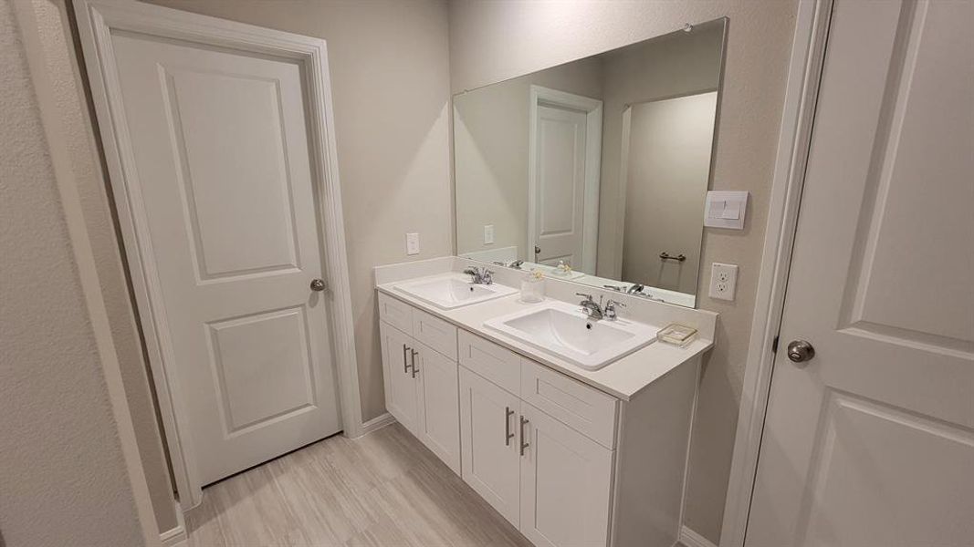 Furnished interior view inside a new home in Highlands at Chapel Creek, Fort Worth (Image 4). Furnished interior view inside a new home in Highlands at Chapel Creek, Fort Worth (Image 4).