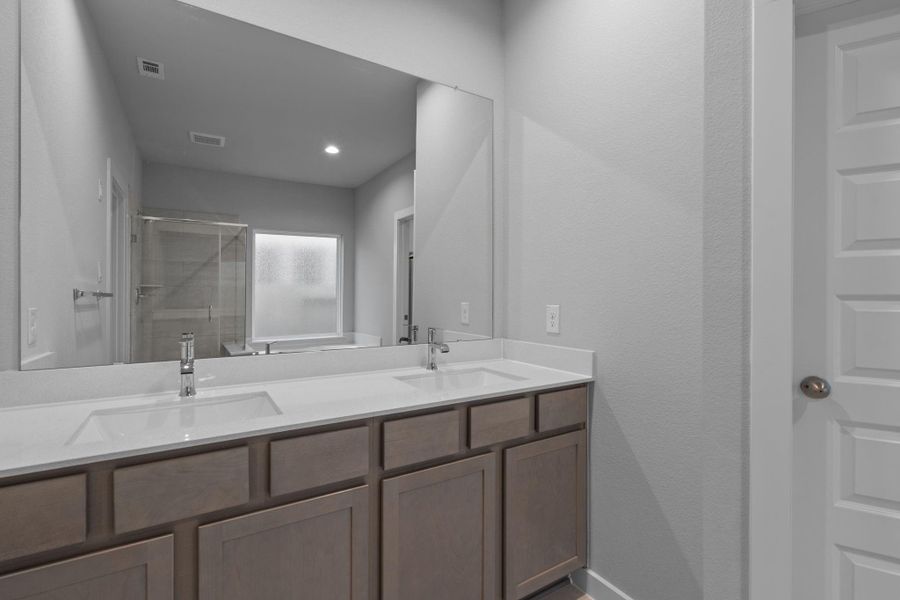 Furnished interior view inside a new home in Huntington Place, Rosharon (Image 6). Furnished interior view inside a new home in Huntington Place, Rosharon (Image 6).