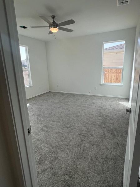 Spacious, unfurnished interior of a new home in River Bluff, Leander (Image 17). Spacious, unfurnished interior of a new home in River Bluff, Leander (Image 17).
