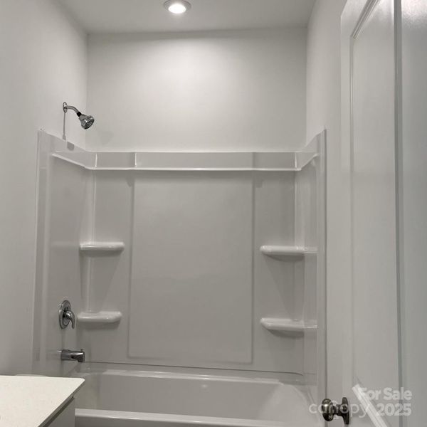 Image 33 of a home in .