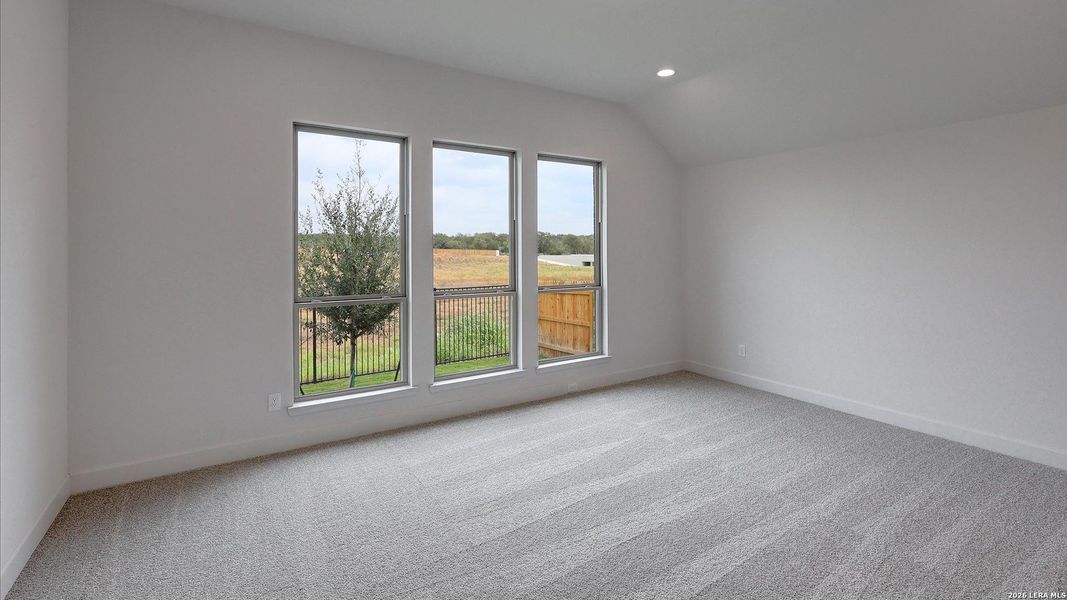 Spacious, unfurnished interior of a new home in Alsatian Oaks, Castroville (Image 19).