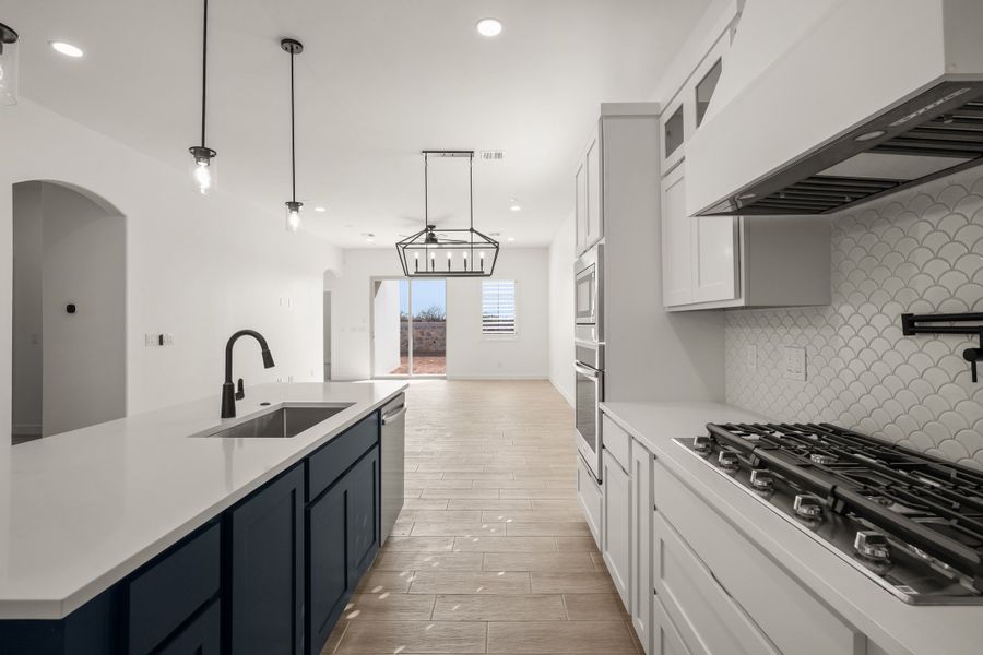 Furnished interior view inside a new home in Tierra Del Este 91, El Paso (Image 4).