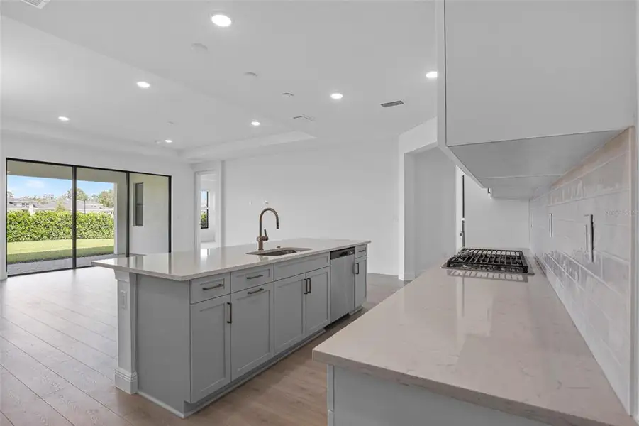 Furnished interior view inside a new home in Cresswind Lakewood Ranch, Lakewood Ranch (Image 9). Furnished interior view inside a new home in Cresswind Lakewood Ranch, Lakewood Ranch (Image 9).