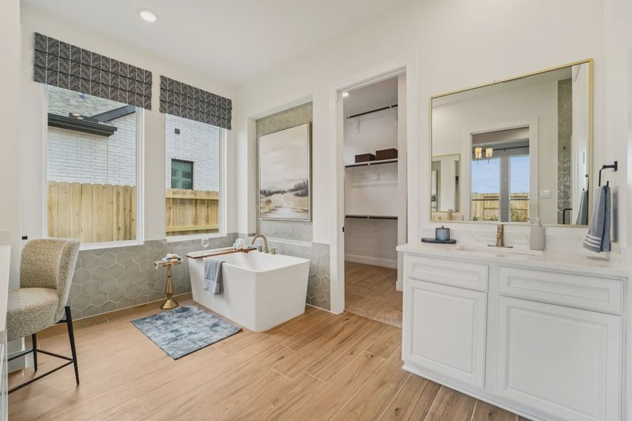Furnished interior view inside a new home in Wildrye, Waller (Image 10).