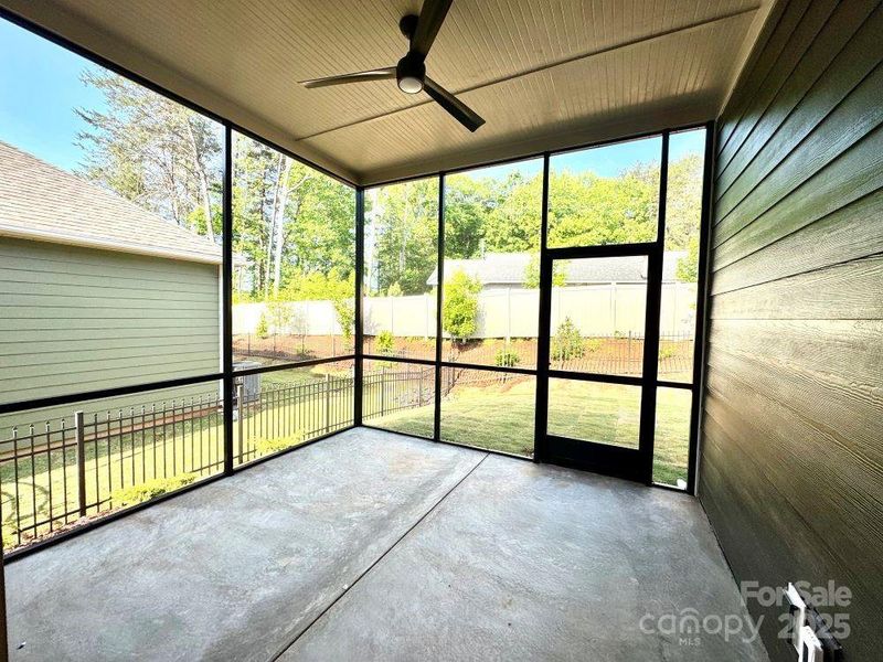 Image 24 of a home in Cumberland.