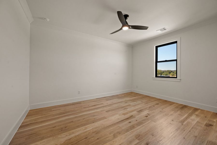 Spacious, unfurnished interior of a new home in Montclair, Prosper (Image 50). Spacious, unfurnished interior of a new home in Montclair, Prosper (Image 50).