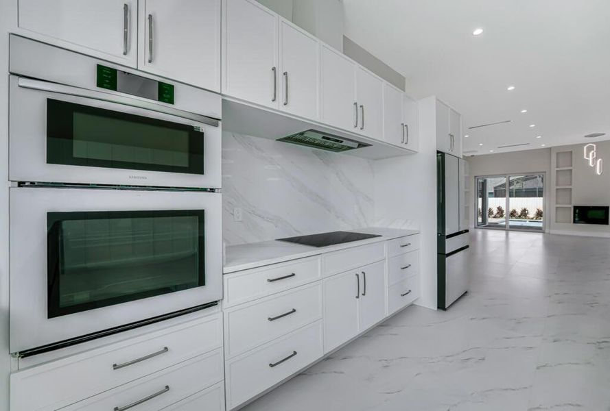 Furnished interior view inside a new home in , Lake Worth (Image 33).