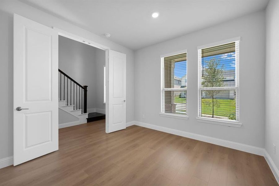 Spacious, unfurnished interior of a new home in South Oak 50s, Oak Point (Image 26). Spacious, unfurnished interior of a new home in South Oak 50s, Oak Point (Image 26).