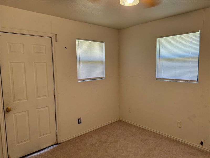 Spacious, unfurnished interior of a new home in , Whitney (Image 29).