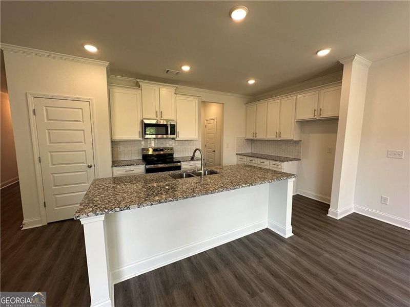 Furnished interior view inside a new home in Mulberry Summit, Flowery Branch (Image 5). Furnished interior view inside a new home in Mulberry Summit, Flowery Branch (Image 5).