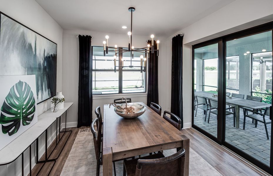 Café perfectly located next to the kitchen Café perfectly located next to the kitchen