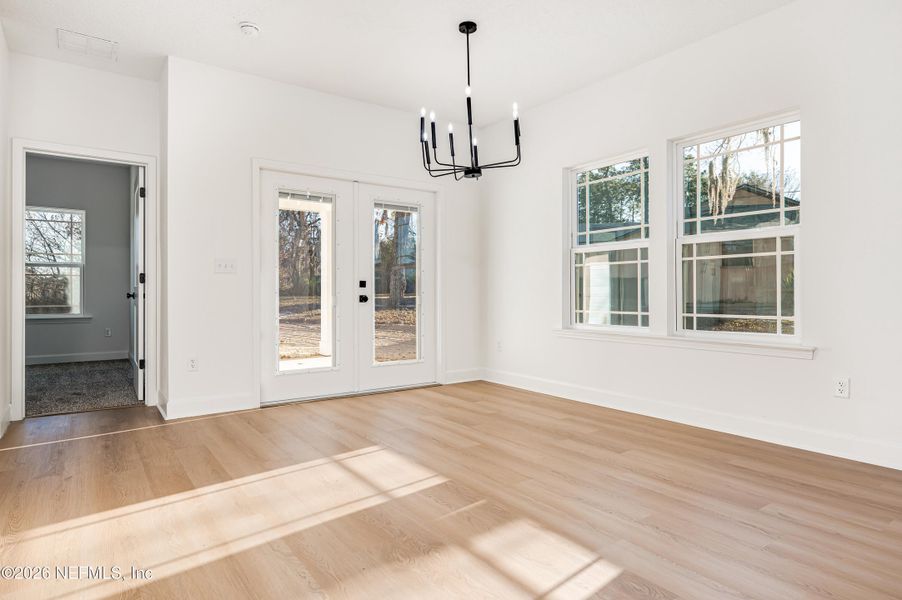 Spacious, unfurnished interior of a new home in , Keystone Heights (Image 10).