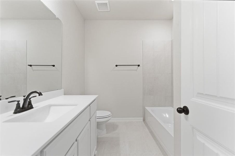 Furnished interior view inside a new home in Northstar, Haslet (Image 11).