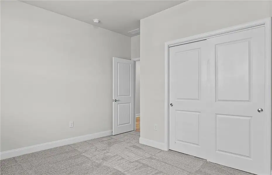 Spacious, unfurnished interior of a new home in Overland, Locust Grove (Image 21). Spacious, unfurnished interior of a new home in Overland, Locust Grove (Image 21).