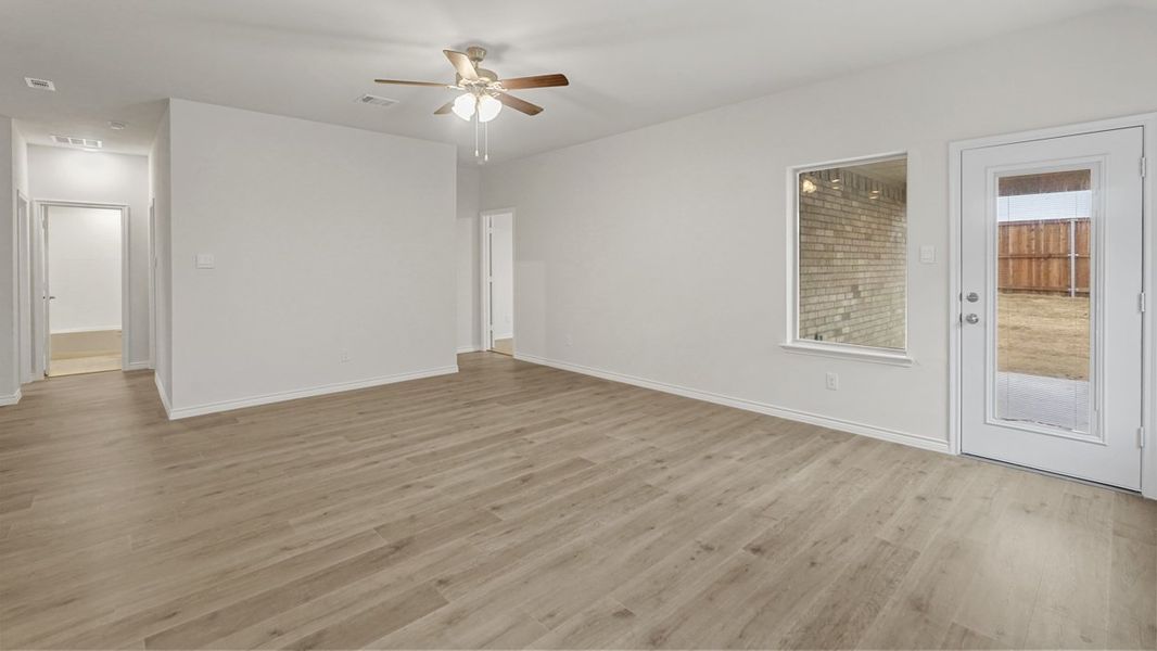 Spacious, unfurnished interior of a new home in Fireside by the Lake, Garland (Image 12).