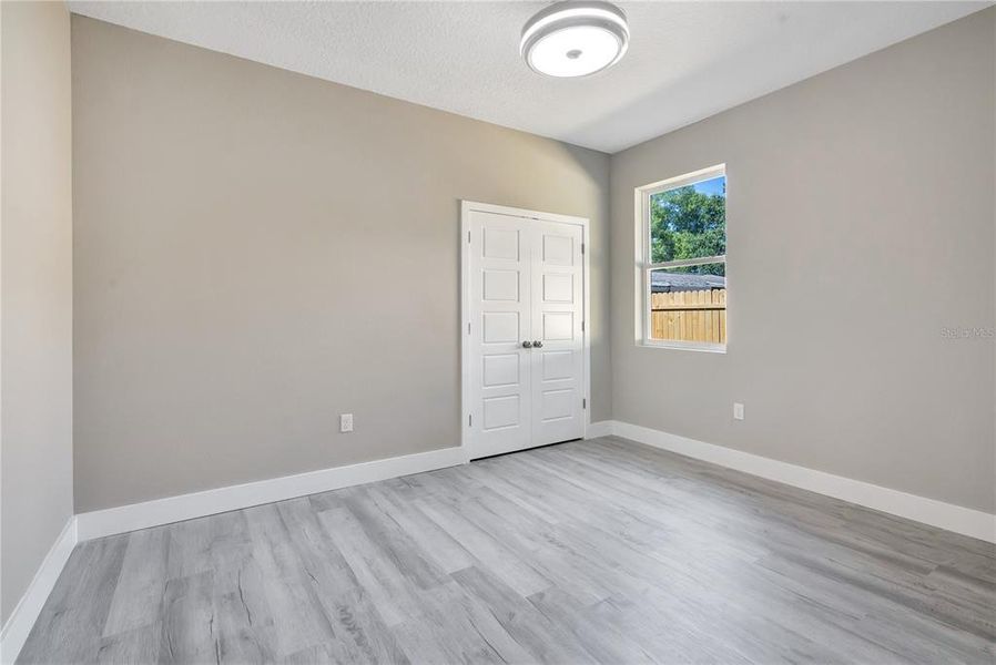 Spacious, unfurnished interior of a new home in , Winter Garden (Image 19).