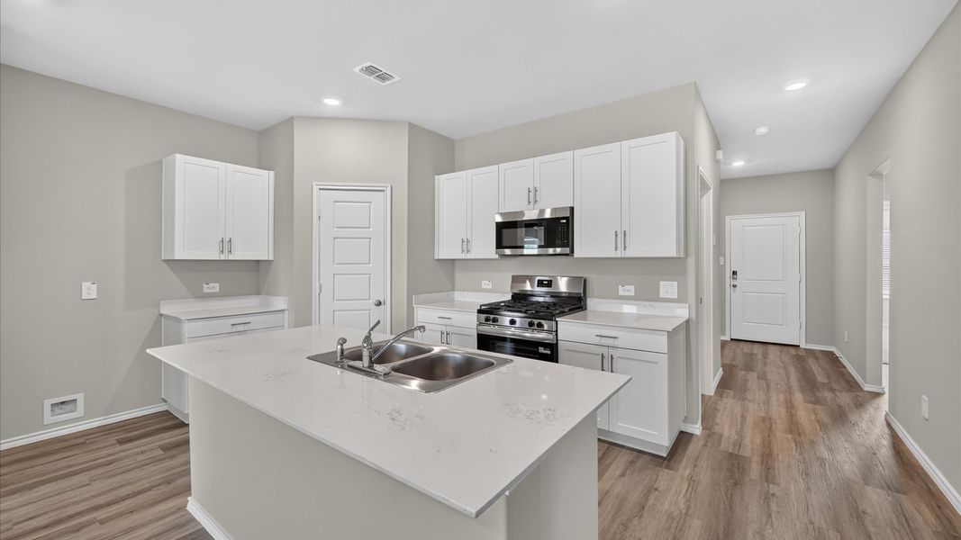 Furnished interior view inside a new home in Lankford Farms, Cleburne (Image 8).