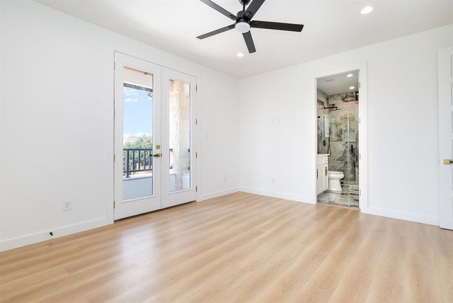 Spacious, unfurnished interior of a new home in , Colleyville (Image 27).