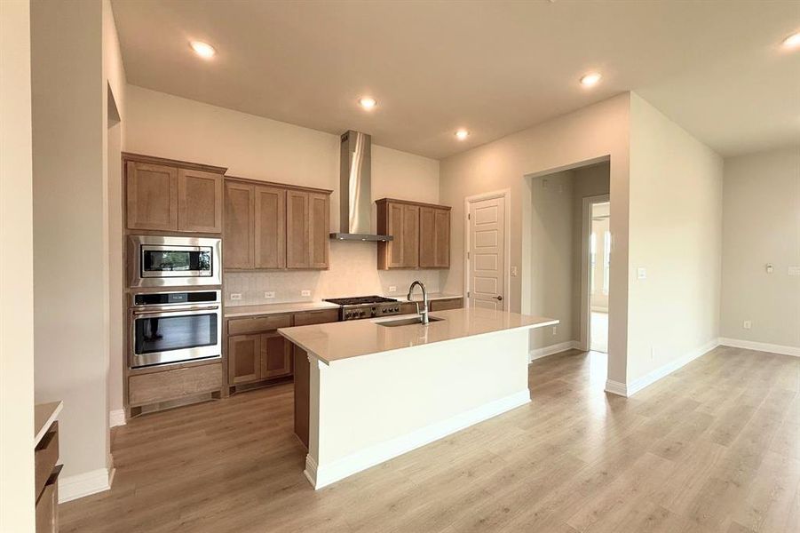 Furnished interior view inside a new home in Eagle’s Estates, Burleson (Image 10).
