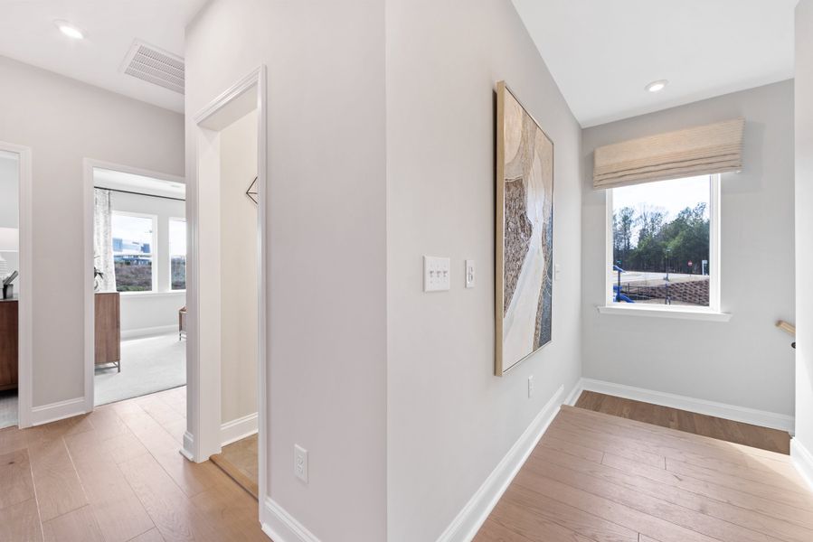Spacious, unfurnished interior of a new home in Southbridge, Fort Mill (Image 21).