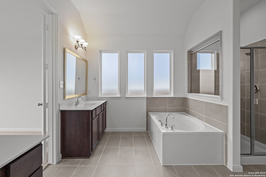 Image 31 of a home in Ladera 50'. Image 31 of a home in Ladera 50'.