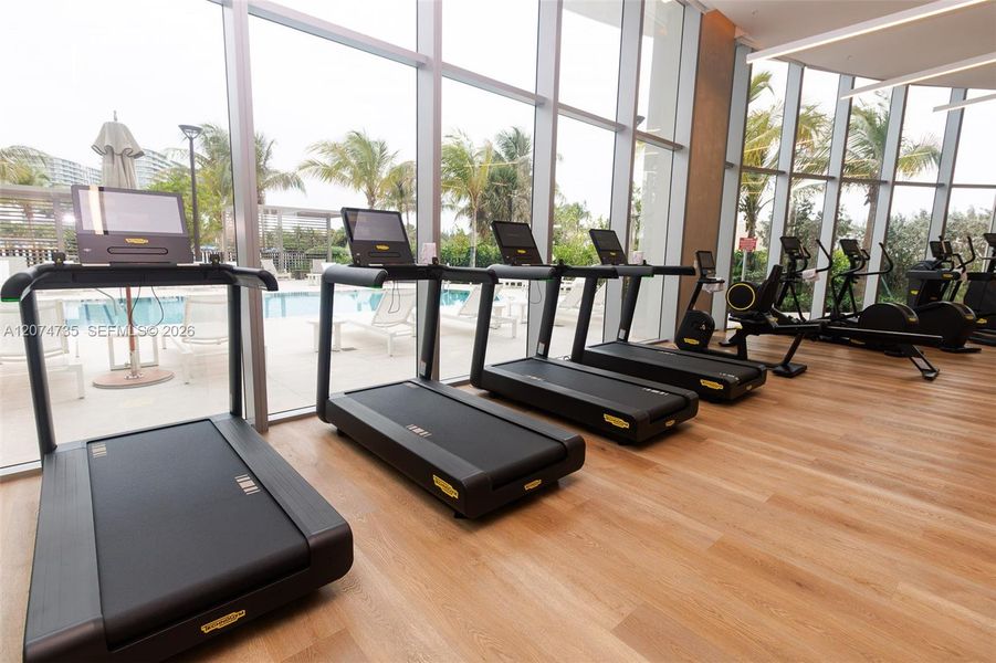 Community amenities in , North Miami (Image 51).