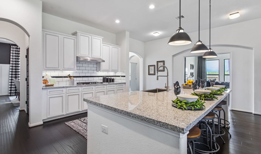 Image 18 of the Icet Creek Crossing community in Mont Belvieu, TX.