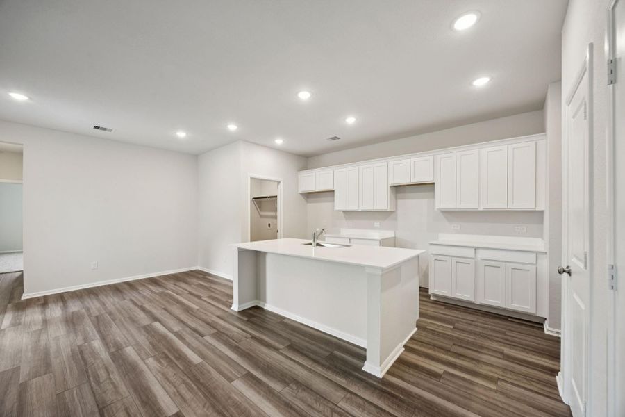Furnished interior view inside a new home in Saint Tropez, Huffman (Image 4).