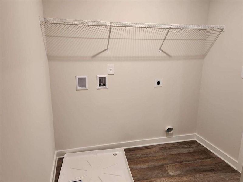 Spacious, unfurnished interior of a new home in Southern Hills, McDonough (Image 21).