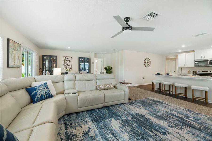 Furnished interior view inside a new home in Palm Coast Homesites, Palm Coast (Image 8).