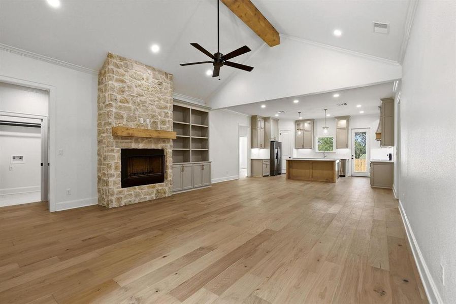 Spacious, unfurnished interior of a new home in , Athens (Image 32).