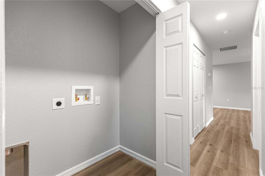 Spacious, unfurnished interior of a new home in , Fort McCoy (Image 27).