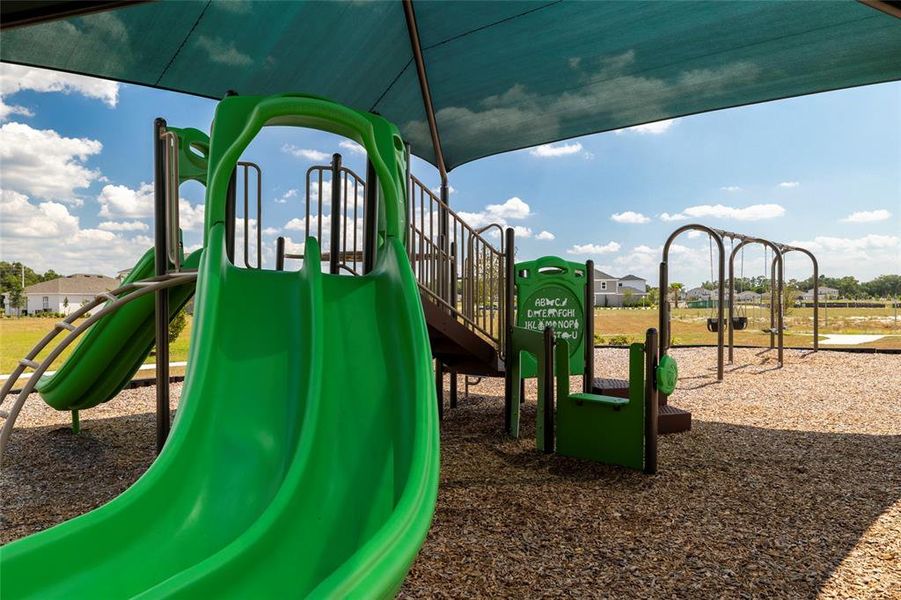 Community amenities in Trinity Place, St. Cloud (Image 5).