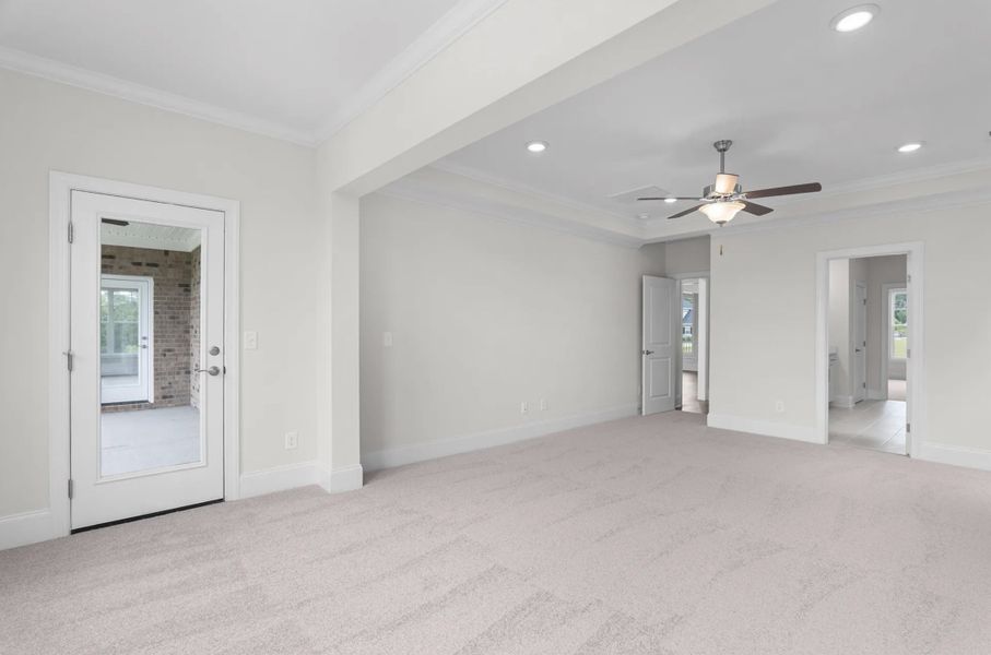 Spacious, unfurnished interior of a new home in Mount Vintage, North Augusta (Image 32).