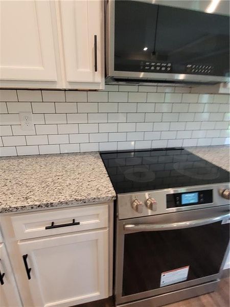 Furnished interior view inside a new home in , Dallas (Image 5).