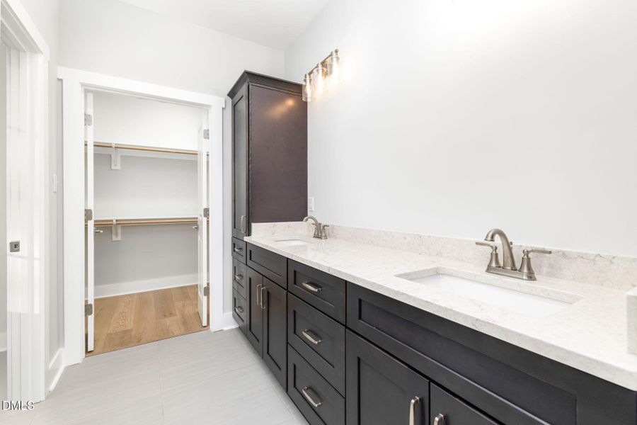 21-web-or-mls-Roanoke-Bend-18