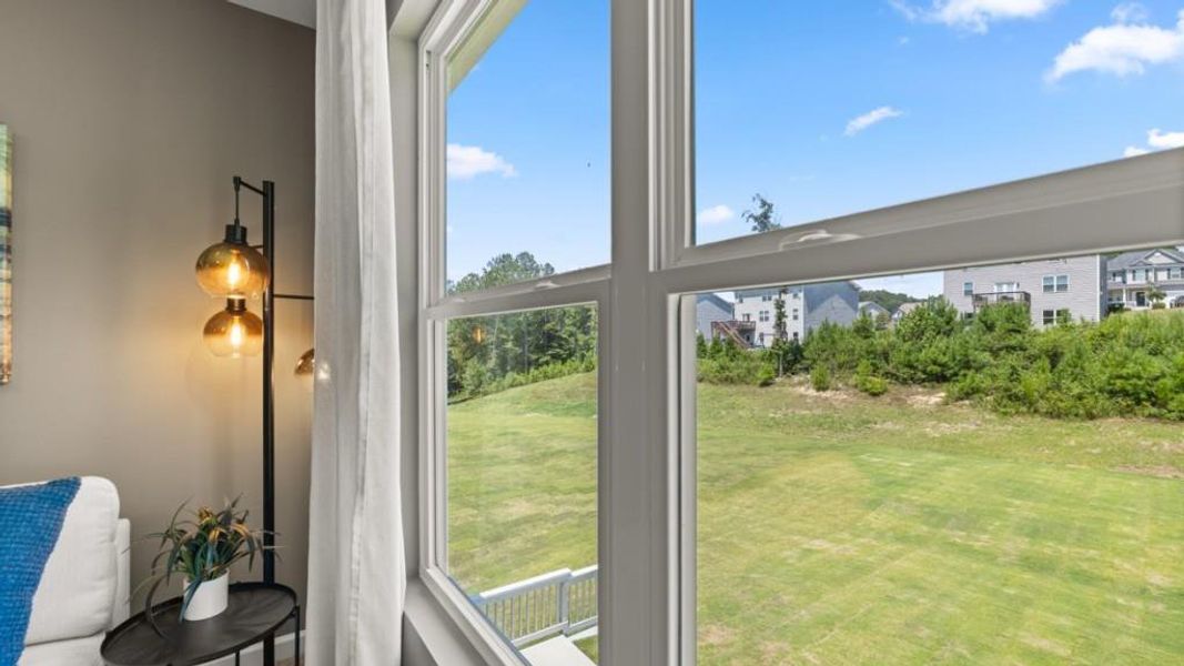 Exterior details and patio area of a home in South Wind, Union City (Image 3).
