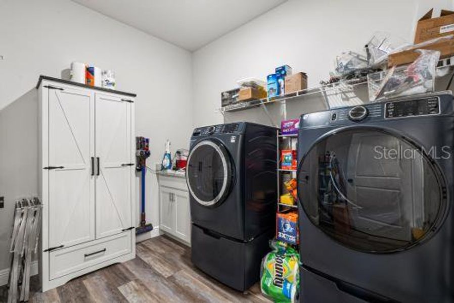 Furnished interior view inside a new home in , Bradenton (Image 26).