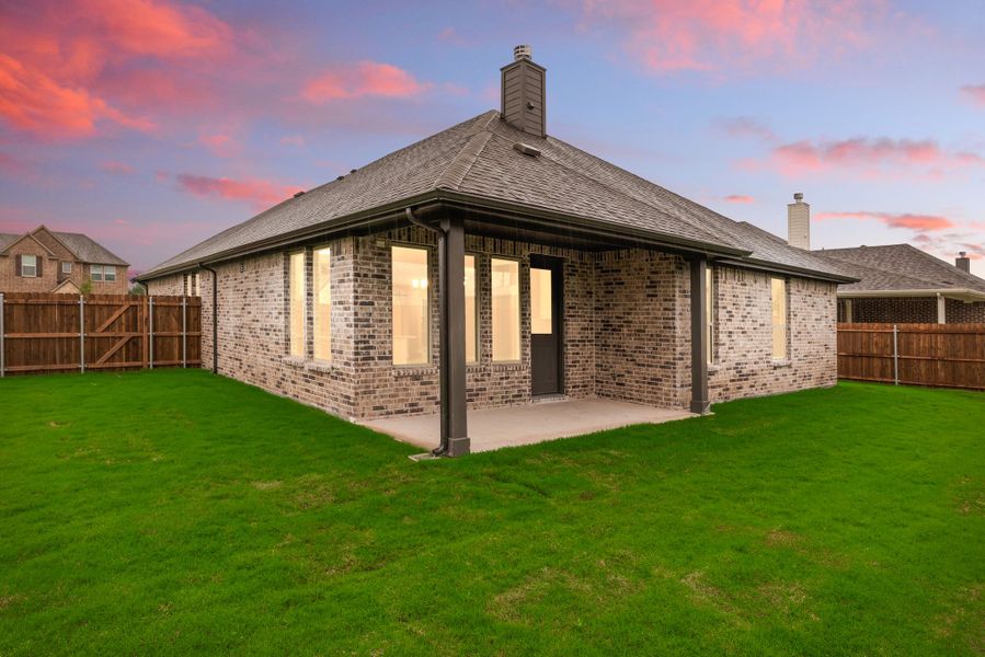 Exterior details and patio area of a home in Aero Vista, Caddo Mills (Image 28).