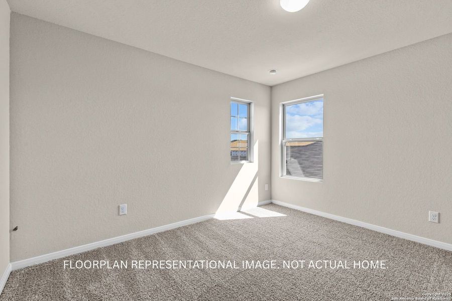 Spacious, unfurnished interior of a new home in Winding Brook, San Antonio (Image 11).