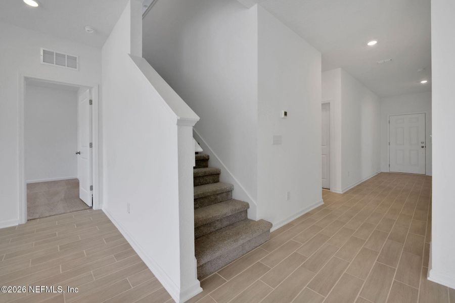 Spacious, unfurnished interior of a new home in Wilford Oaks, Orange Park (Image 46).