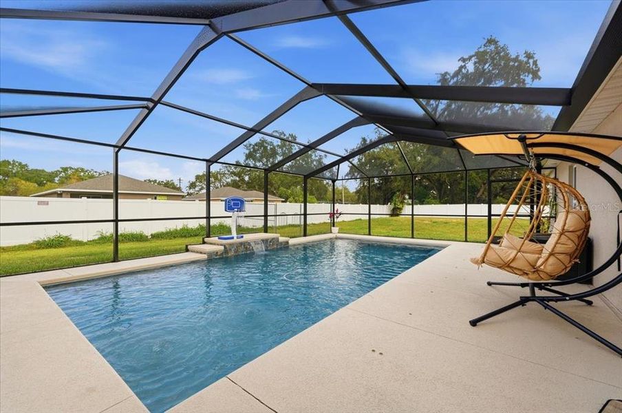 Exterior details and patio area of a home in , Auburndale (Image 25).