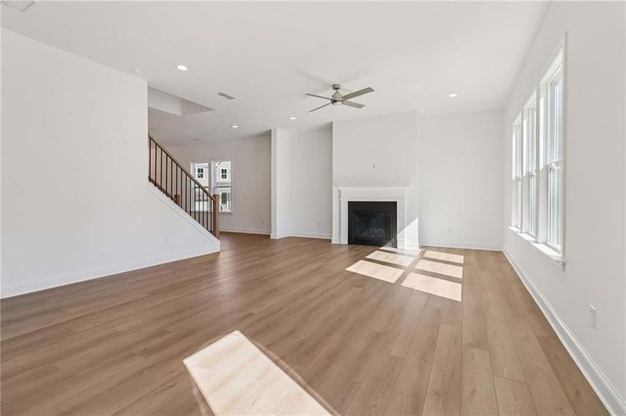 Spacious, unfurnished interior of a new home in East Harbor II at Chestatee, Dawsonville (Image 51).