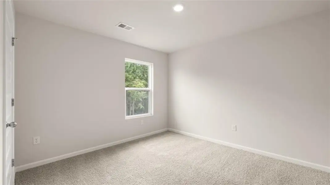 Spacious, unfurnished interior of a new home in Twin Lakes, Hoschton (Image 16).