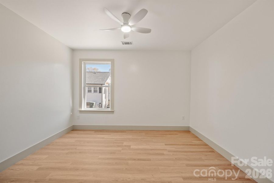 Spacious, unfurnished interior of a new home in , Newton (Image 30).