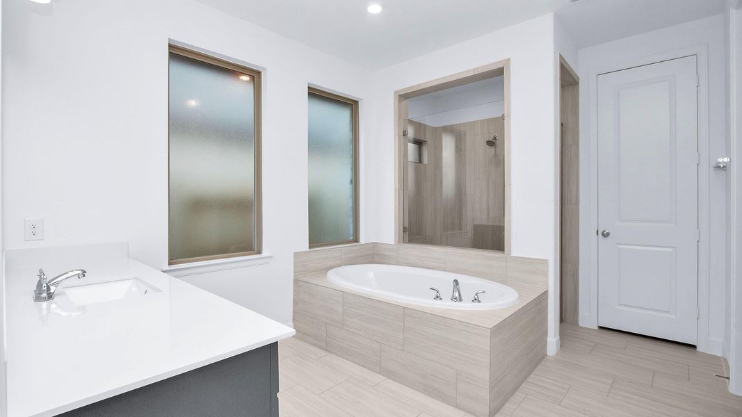 Furnished interior view inside a new home in Escondido 45', Magnolia (Image 3).