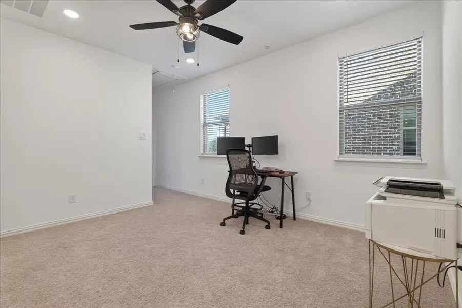 Furnished interior view inside a new home in , Sachse (Image 11).