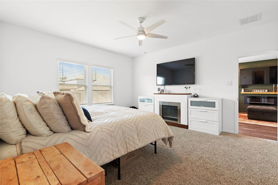 Furnished interior view inside a new home in , Willis (Image 36).