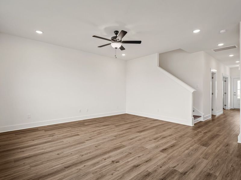 Spacious, unfurnished interior of a new home in Woods Crossing, Gallatin (Image 30).